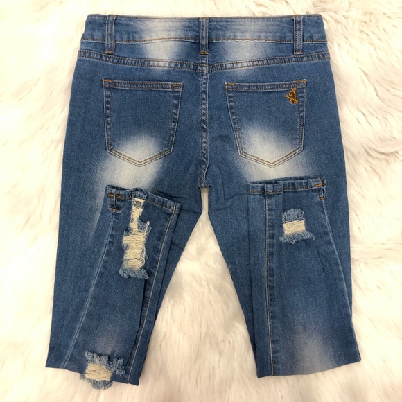 VIP Distressed Jeans 👖 - Picture 11 of 12